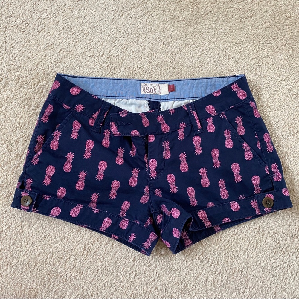 Pineapple print short